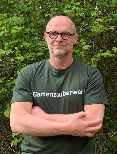 Ansprechpartner*innen des Gartenzauberwerks Dortmund Süd Salim Almudawar und Karolina